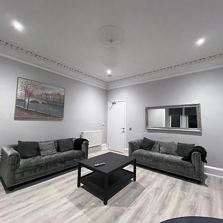 Lovely 4 Bedroom 2Nd Floor Walk Up Apartment Edinburgh Exterior foto